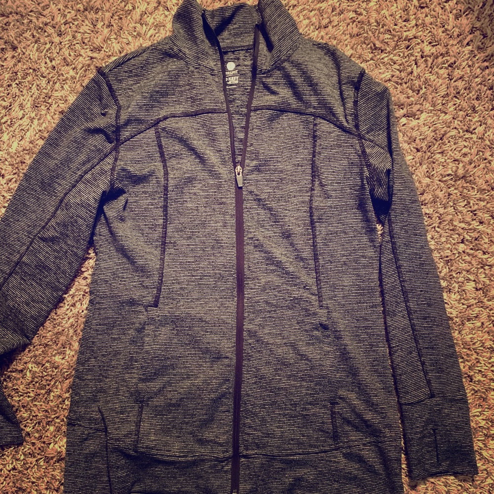 Old Navy zip up workout jacket - like new!!